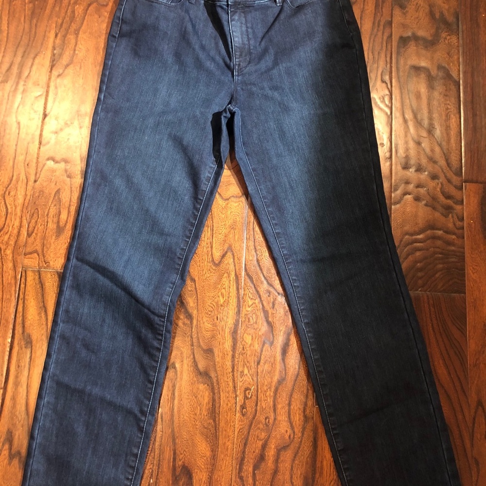 Woman’s Clearwater Creek jeans